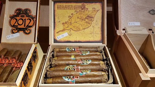 Cigar Shop «Perfecto Cigar Shop», reviews and photos, 3827 Bienville Blvd # 6, Ocean Springs, MS 39564, USA