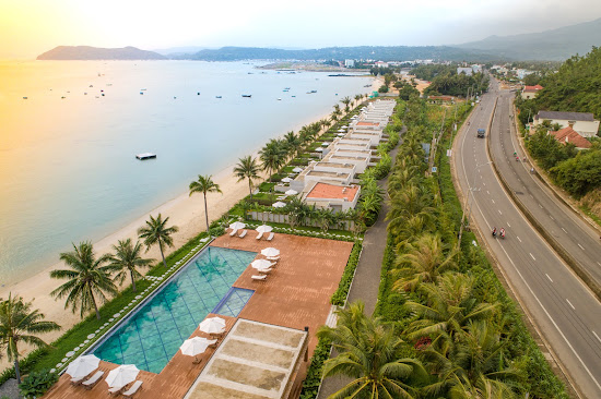 Song Cau Beach