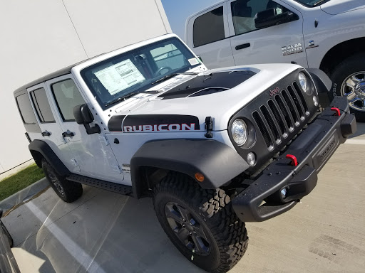 Car Dealer «Mike Brown Chrysler Dodge Jeep», reviews and photos, 4970 E Hwy 377, Granbury, TX 76049, USA