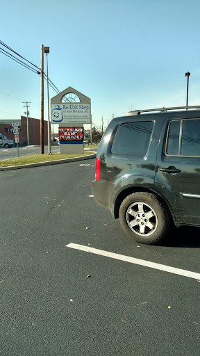 Thrift Store «Re-Uzit Shop of New Holland», reviews and photos, 707 W Main St, New Holland, PA 17557, USA