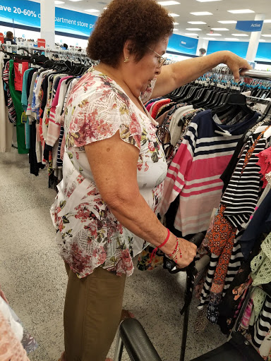 Clothing Store «Ross Dress for Less», reviews and photos, 257 N Weber Rd, Bolingbrook, IL 60490, USA