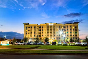 Staybridge Suites Orlando at Seaworld, an IHG Hotel image