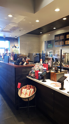 Coffee Shop «Starbucks», reviews and photos, 1720 S Orange Blossom Trail, Apopka, FL 32703, USA