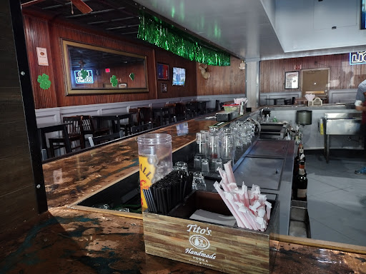Bar «Tonic Bar», reviews and photos, 5500 Babcock Rd #117, San Antonio, TX 78240, USA