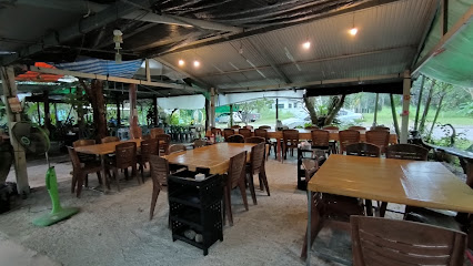 ร้านอาหาร อร่อยริมสวน จันทบุรี
