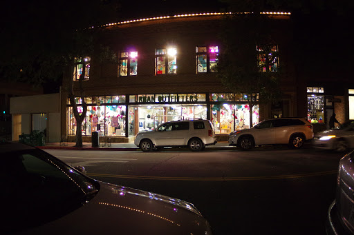 Clothing Store «Urban Outfitters», reviews and photos, 962 Monterey St, San Luis Obispo, CA 93401, USA