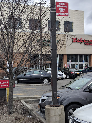 Drug Store «Walgreens», reviews and photos, 132-50 Metropolitan Ave, Richmond Hill, NY 11418, USA