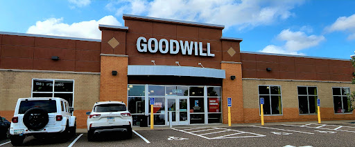 Thrift Store «Goodwill - Maple Grove: Circle North», reviews and photos, 13605 80th Cir N, Maple Grove, MN 55311, USA