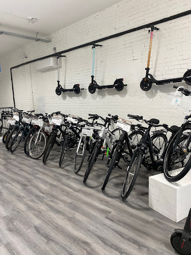 Reviews of Pure Electric Victoria - Electric Bike & Electric Scooter Shop in London - Bicycle store