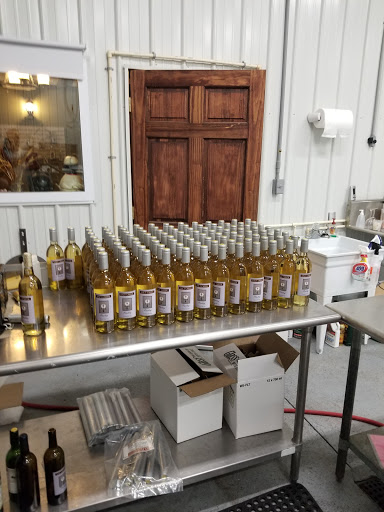 Winery «Salt Creek Winery», reviews and photos, 925 County St, Freetown, IN 47235, USA