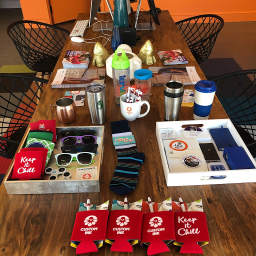 Custom T-shirt Store «CustomInk - Custom T-shirt Store - Richmond», reviews and photos, 3401 W Cary St, Richmond, VA 23221, USA