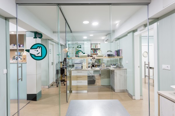 Clínica Veterinaria VETA - Parque Cruz Conde