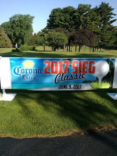 Golf Course «Darlington Golf & Country Club», reviews and photos, 17098 Country Club Rd, Darlington, WI 53530, USA