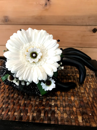 Florist «Flowers by Zsuzsana», reviews and photos, 21300 NW Cornell Rd #1201, Hillsboro, OR 97124, USA