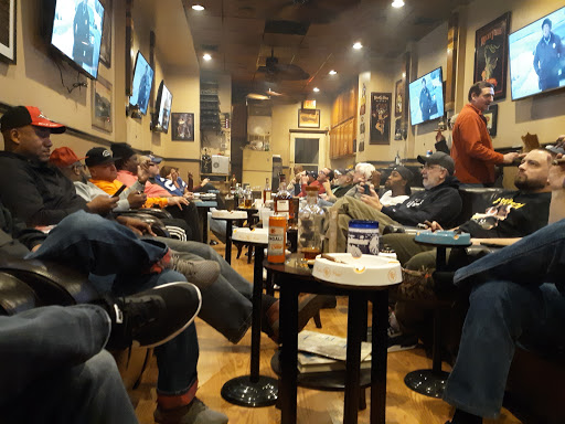 Maxis Cigar Shop, 749 Hempstead Turnpike, Franklin Square, NY 11010, USA, 