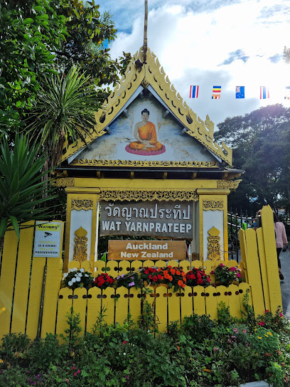 Watyarnprateep Buddhist Temple
