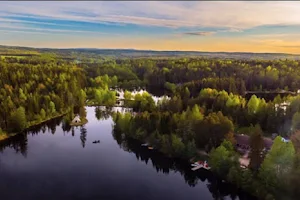 Domaine Faunique | Chalet, pêche et sentiers et lac à Saint-Nazaire-de-Dorchester image