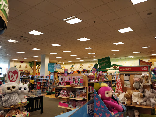 Book Store «Barnes & Noble», reviews and photos, 112 Eisenhower Pkwy, Livingston, NJ 07039, USA