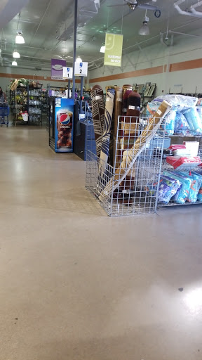 Thrift Store «Country Club & Southern Goodwill Retail Store & Donation Center», reviews and photos, 1046 S Country Club Dr, Mesa, AZ 85210, USA