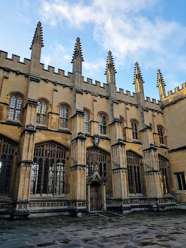 Reviews of Bodleian Library Publishing in Oxford - Other