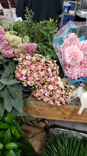Ramirez Wholesale Flowers