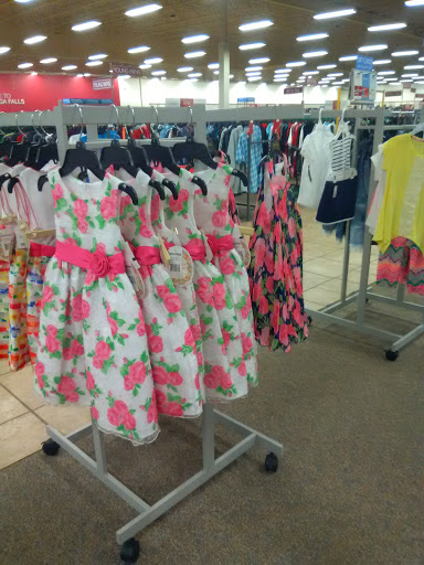 Clothing Store «Burlington Coat Factory», reviews and photos, 510 Howe Ave, Cuyahoga Falls, OH 44221, USA