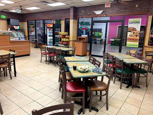 Restaurant «Subway», reviews and photos, 1051 Claypool Hill Mall Rd #10, Cedar Bluff, VA 24609, USA