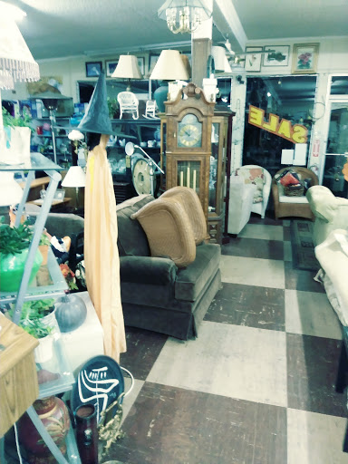 Thrift Store «Happy Tails Thrift Store», reviews and photos, 1825 Springs Rd, Vallejo, CA 94591, USA