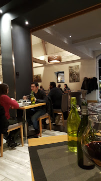 Atmosphère du Restaurant français Le Mas des Arômes à Idron - n°6