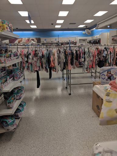 Clothing Store «Ross Dress for Less», reviews and photos, 921 E Commercial Blvd, Oakland Park, FL 33334, USA