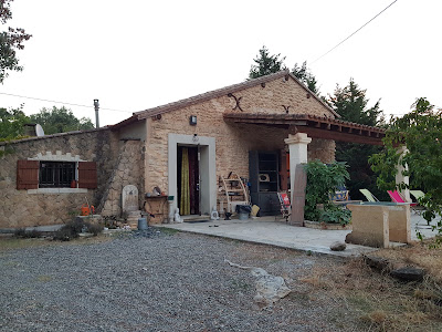 CABANON GARGAS à Gargas