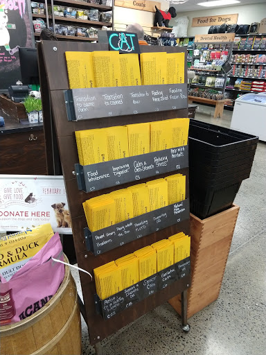 Pet Supply Store «Mud Bay», reviews and photos, 2100 SE 164th Ave, Vancouver, WA 98683, USA