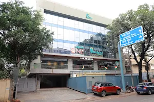 Apollo Spectra Hospitals image