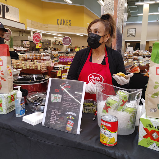 Grocery Store «Jewel-Osco», reviews and photos, 125 E Stearns Rd, Bartlett, IL 60103, USA