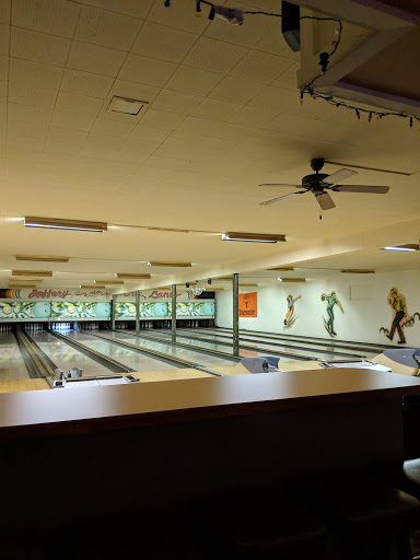 Sports Bar «Pinheads Jeffery Lanes», reviews and photos, 125 N Wolf Rd, Wheeling, IL 60090, USA