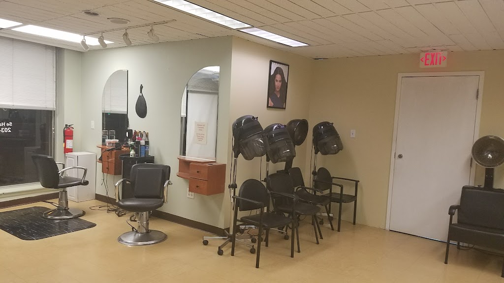 Tanya's Hair Studio 06850