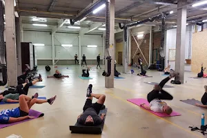 Form. | Gym | Personal Trainer | Groepslessen Mechelen image