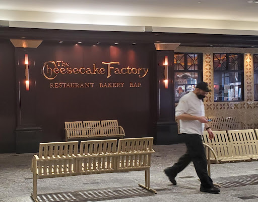 Restaurant «The Cheesecake Factory», reviews and photos, 1 Maple Ave, White Plains, NY 10601, USA