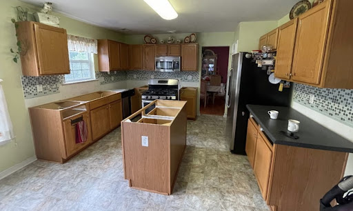 Cabinet Maker «Refresh Cabinets LLC», reviews and photos, 700 Research Rd, North Chesterfield, VA 23836, USA