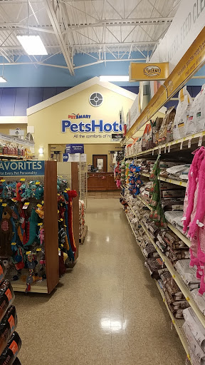 Pet Supply Store «PetSmart», reviews and photos, 5435 W TX-1604 Loop N, San Antonio, TX 78253, USA
