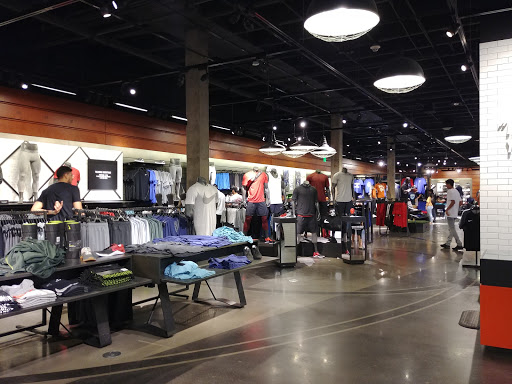 Clothing Store «Nike», reviews and photos, 8687 N Central Expy, Dallas, TX 75225, USA