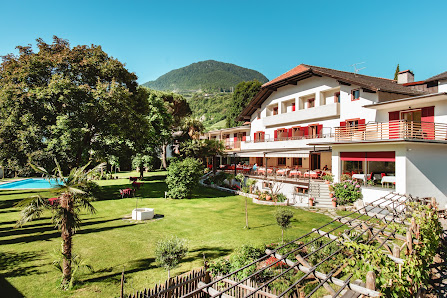 Hotel Eichhof Via delle Querce, 4, 39011 Lana BZ, Italia