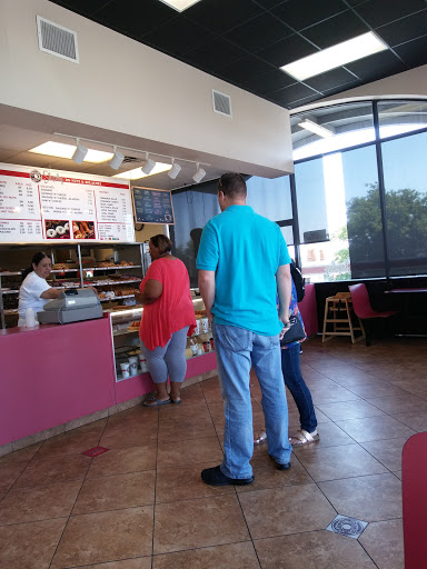 Donut Shop «Shipley Do-Nuts», reviews and photos, 1912 W Pecan St, Pflugerville, TX 78660, USA