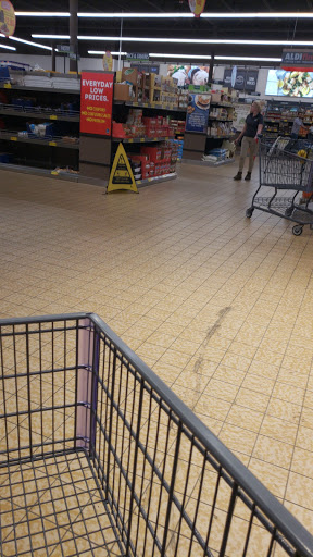 Supermarket «ALDI», reviews and photos, 18324 Bagley Rd, Middleburg Heights, OH 44130, USA