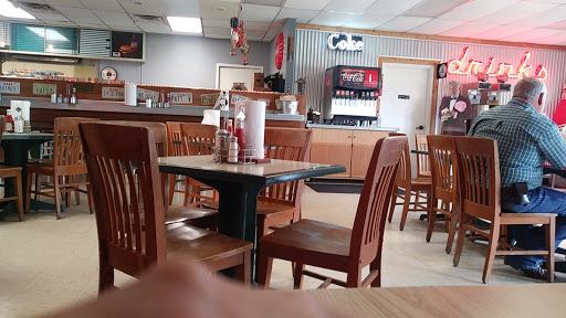 Hamburger Restaurant «Bracken Cafe», reviews and photos, 1 Retama Pkwy, Selma, TX 78154, USA