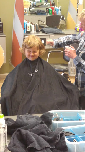 Hair Salon «Great Clips», reviews and photos, 124 Pricedale Rd, Belle Vernon, PA 15012, USA