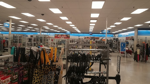 Clothing Store «Ross Dress for Less», reviews and photos, 2660 N Josey Ln, Carrollton, TX 75007, USA