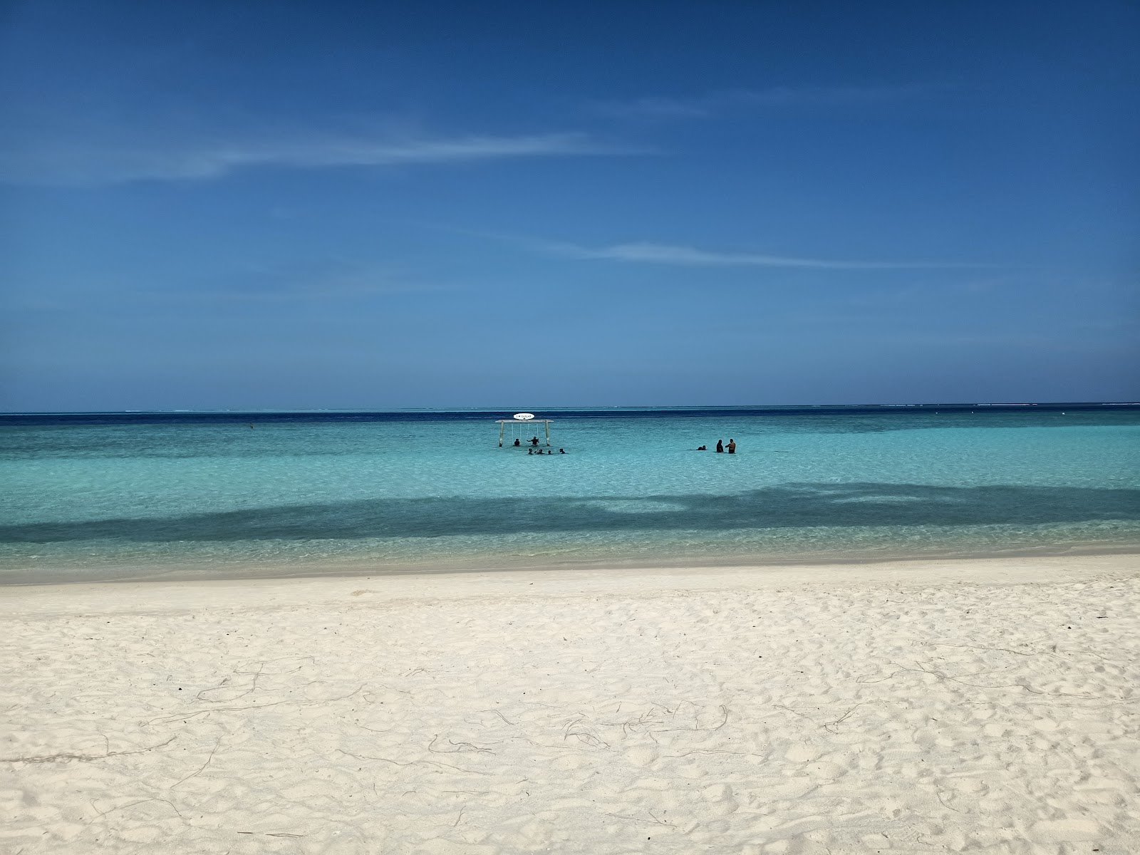 Photo de Gulhi Beach avec un rivage droit