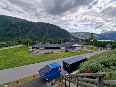 Røldal Skule Seimsvegen 3, 5760 Røldal, Norge