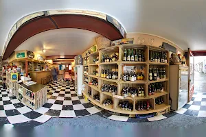 Biershop and Pub De Bierboom image